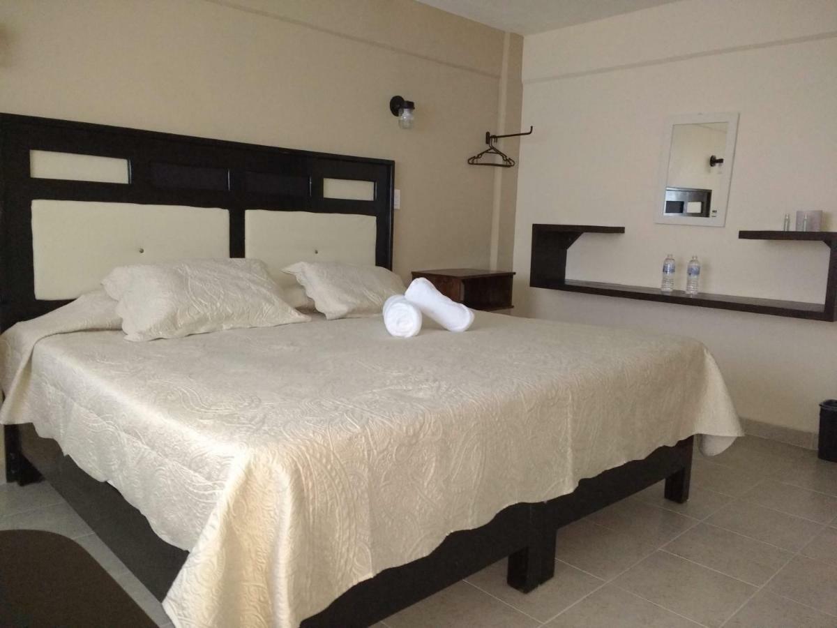 Hotel Gold 埃尔奥罗德伊达尔戈 外观 照片